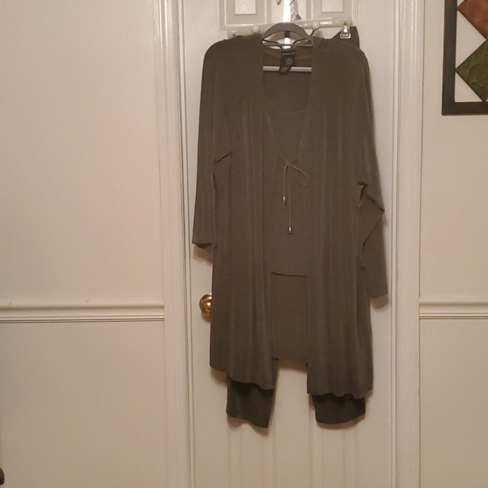 Women's 3 piece knit suit